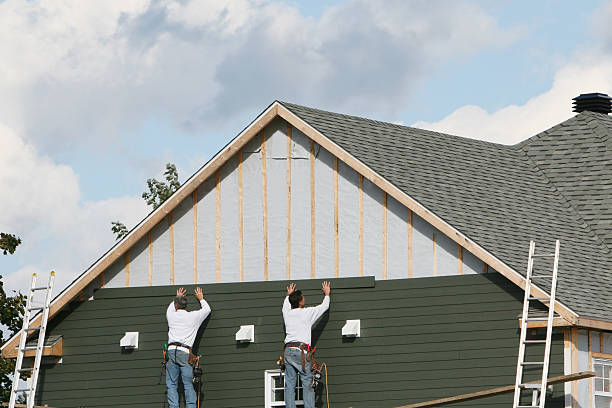 Professional Siding Repair technician working in Hainesport, NJ